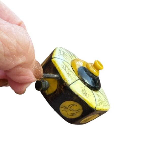 Antique Chinese Bone Wood Snuff Box with Wood Lock - Picture 4 of 10